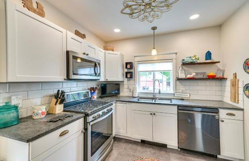 Family-Friendly Glens Falls Home with Sun Porch - Foto 15