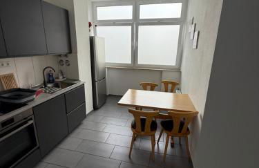 Nujen- Hotel und Apartment Stuttgart Zuffenhausen - Foto 6