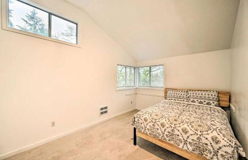 Cozy Redmond Retreat Spacious Deck and Yard! - Foto 17