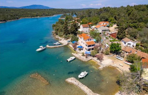 Beautiful Apartment In Punta Kriza - Foto 1