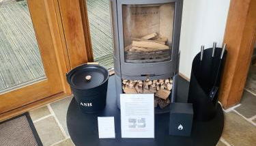 Swn Y Nant Lodge with hot tub Brecon - Foto 3