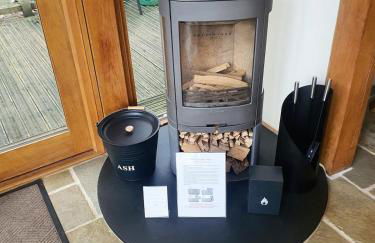 Swn Y Nant Lodge with hot tub Brecon - Foto 3