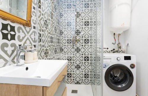 Estudios a 10' caminando de la playa y a 20' de Barcelona Centro - Foto 15