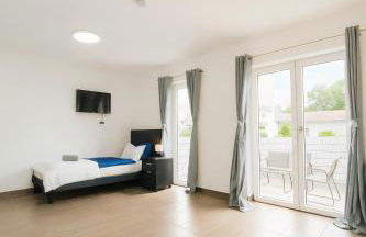 LETA Homes - Komfortables Gästehaus - eigene Parkplätze & Traumterrasse - Foto 18