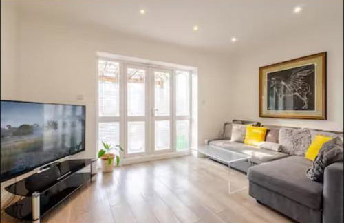 Spacious 2BDR Apartment, WIFI+ Great TV - Foto 6