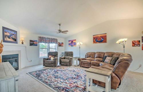 13 Mi to Lake Powell Mtn-View Home with Deck and BBQ - Foto 4