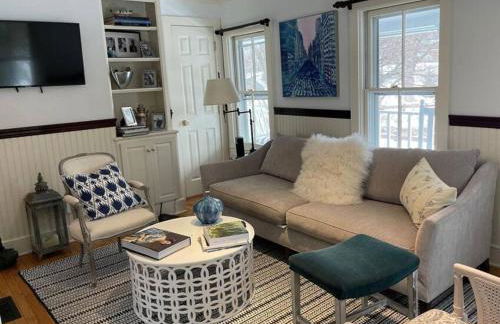 Stylish Victorian Beach House on pond - Foto 9