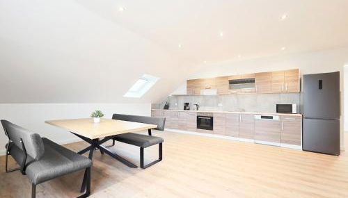 Tolstov Apartments - 5 Room Apartment - Balcony - Kitchen - Washing machine - next to Cologne - Foto 3