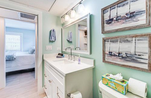 Coastal Downtown Naples Condo - Walk to the Beach! - Foto 17