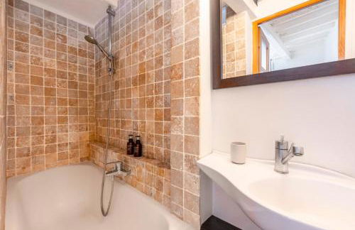 Havre de paix au cœur de Paris avec Notre-Dame - Foto 9