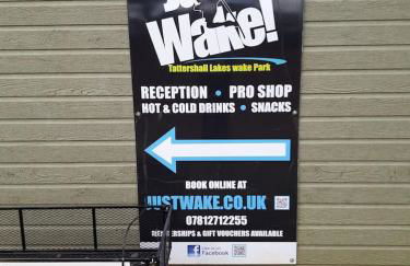 Tattershall Lakeside Lodge Indulgent wheelchair accessible 8 berth with Hot Tub - Foto 24