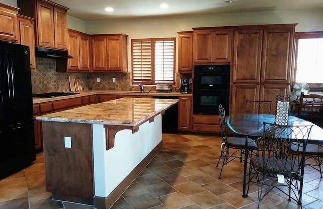 Luxury Custom Home in Oakdale Parkview - Foto 17