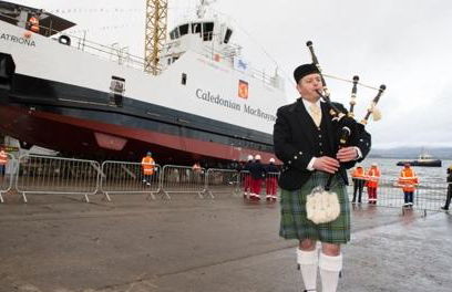 RIVER CLYDE VIEWS - PRIVATE & SPACIOUS APARTMENT - Photo 54