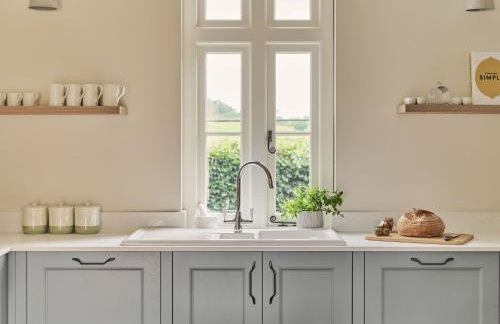 Bridge House at Woodhall Estate - Photo 5