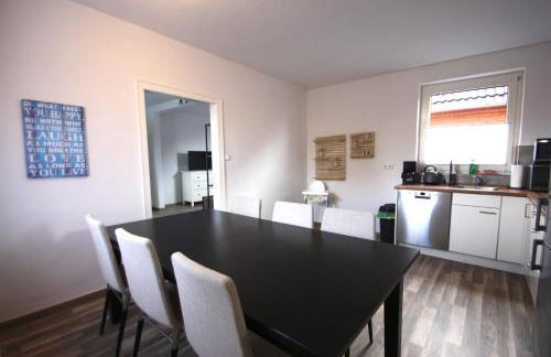 Moderne Ferienwohnung mit Terrasse & Garten Möwennest III - Photo 8