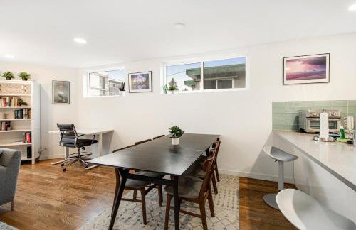 City-View Modern - Photo 10