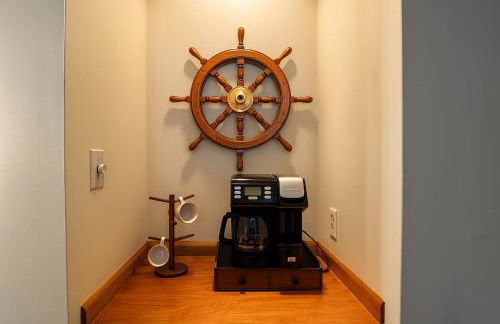 Soulard River-View Loft - 2 King BR - Parking - Foto 7