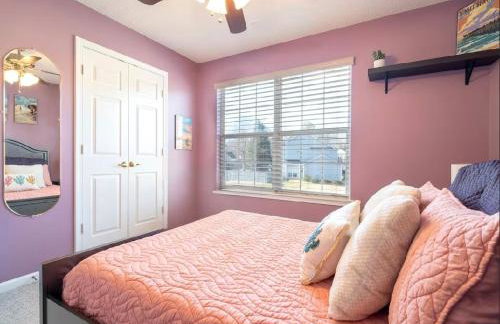 Tropical Oasis with Tiki Bar, Firepit, Seasonal Pool - Foto 20