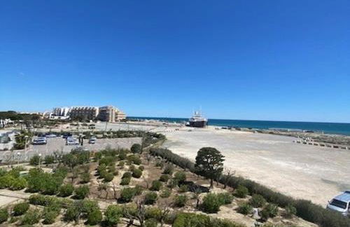 Grand T2 avec loggia, parking privé, proche plage et commerces - FR-1-782-54 - Foto 10