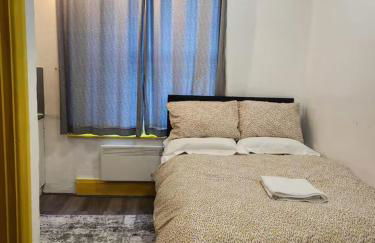 2 Guests Studio - 20 Minutes to Central London - Photo 7