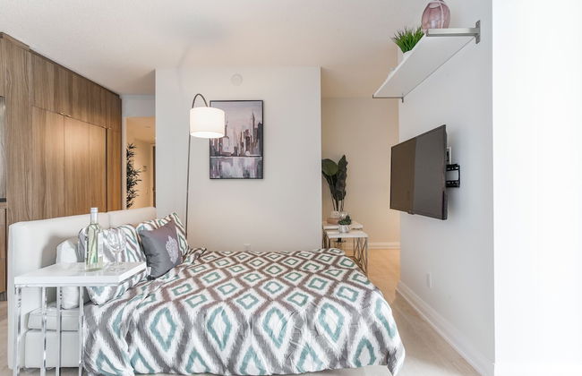 QuickStay - Enchantment in Yorkville - Yonge & Bloor - Photo 4