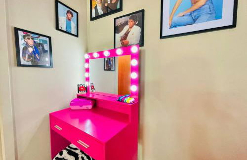 Radical 80's Getaway! A Blast From The Past! - Foto 28