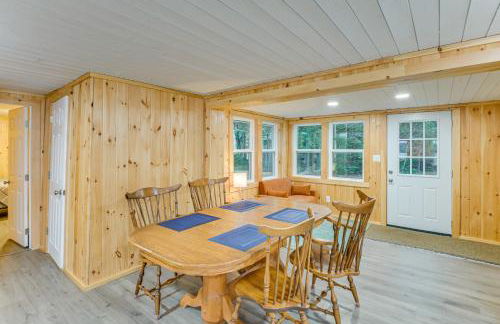 Waterfront Oasis Family Retreat on Long Lake! - Foto 7