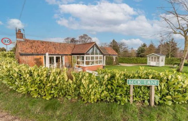 Host Stay Woodfalls Barn - Foto 16