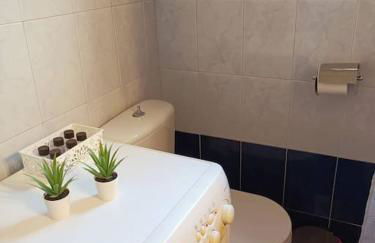 Detached house with a lovely yard 5' walk from Metro Station Agios Dimitrios and METRO MALL - Foto 16