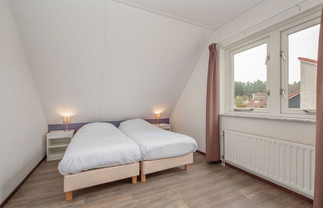 Villa in Arcen With Bath and Combi Microwave - Photo 2