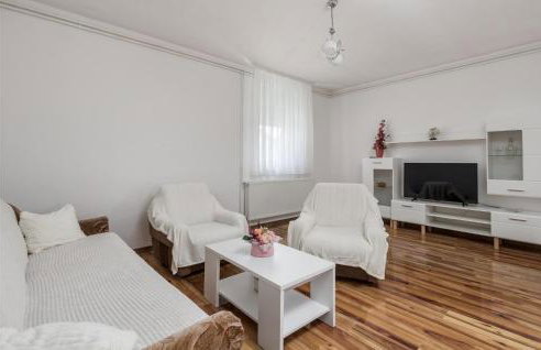 Nice Home In Debelo Brdo I - Photo 4