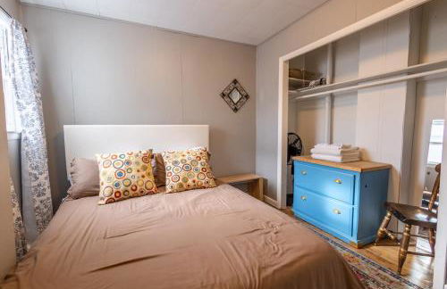 Rustic 2 Bedroom Boho Apartment - Foto 12