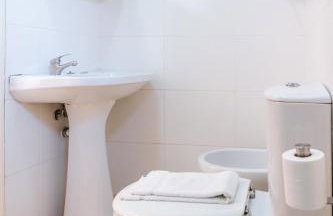 Lisbon Tagus River Terrace Flat - Photo 26