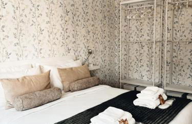 Twentythree Luxury Apartment - Photo 20