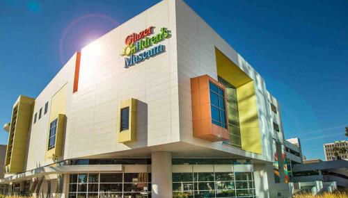 Chic Bungalow Apartment steps from Armature Works & Downtown Riverwalk - Foto 4