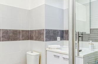 Bel appartement-garage privé-balcon-wifi fibre - Foto 2