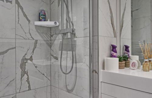 Luxuriously Cosy 1 Bed Flat at Trinity Point Gravesend, Suitable for Long Stay and Short Stay - Foto 21