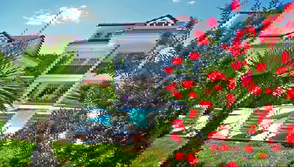 NFS Villa 1-2-3-4 - Foto 1, Imagen principal