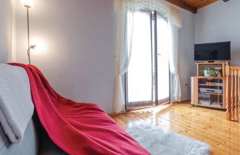 Beautiful Apartment In Hrboki With Wifi - Photo 25