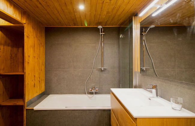 Magnifique Chalet Familial Pour 10 Personnes au Coeur de Nax - Foto 12