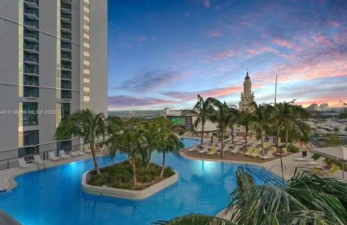 Experience Miami Vibes in the Heart of Downtown - Foto 25