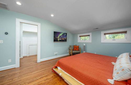 Stylish Durham Retreat - Walkable Sleeps 6 - Foto 50