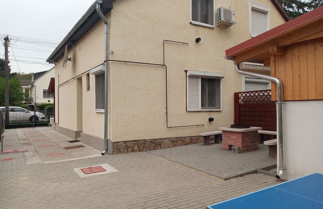 A Whole Holiday House With a Garden in Fonyód for 2-10 Persons - Foto 26