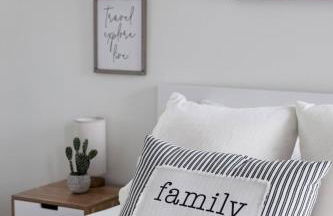 Urban Architectural Retreat with Rooftop Deck & Fi - Foto 11