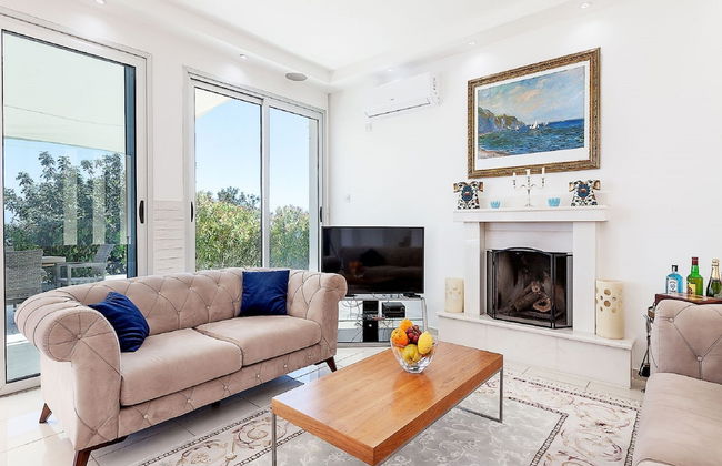 An Executive 3 Bedroom Villa, Private Pool, Ac Wifi in all Rooms, Internet Tv - Foto 8