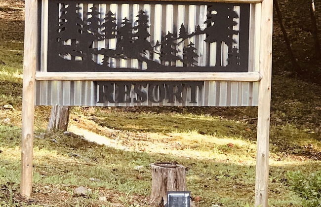 Blessed Nest 1 Bedroom Cabin by RedAwning - Foto 26