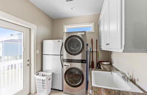 Seaside Sunrise Luxury Beachfront, Hot Tub, Firepit, Elevator - Foto 68