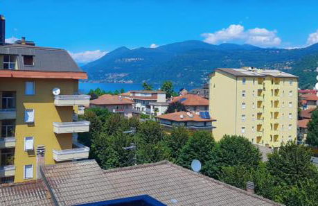 Luino Flowers Home - Photo 2