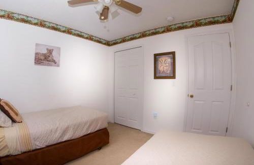 Large Pool With Jacuzzi, Near the Disney Attractions!! - Foto 47