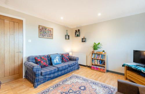 Spacious 3 Bedroom Retreat for up to 6 - Foto 14